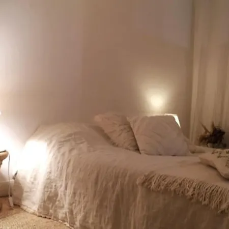 Logement Avec Terrasse A 450m Et Centreville Apartment La Rochelle (Charente-Maritime)
