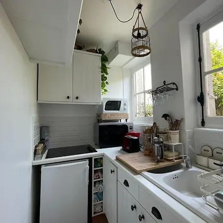 Logement Avec Terrasse A 450m Et Centreville